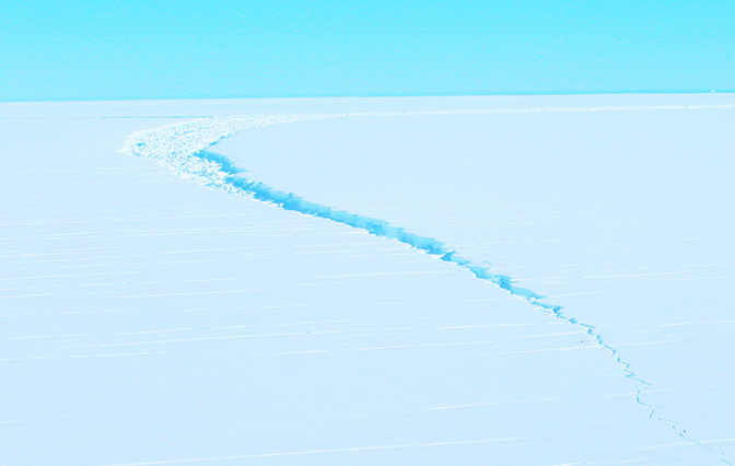 image of a crack in the amery ice shelf in antarctica from view above