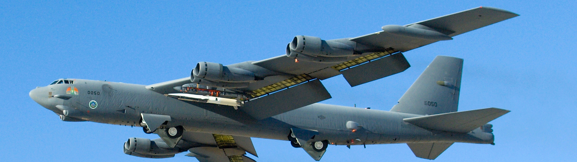 An X-51A Waverider plane