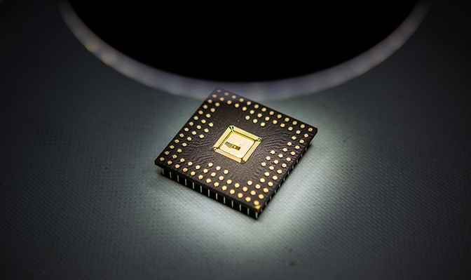 an image of computing chip produced by michigan integrated circuits lab