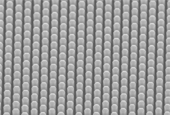 III-nitride nanostructures imaged by scanning electron microscopy