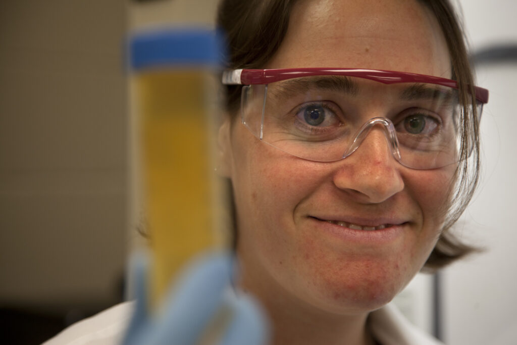 Rebecca Lahr tests a urine sample. 