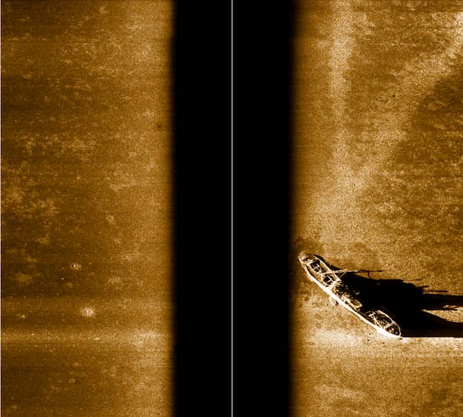 a sonar image of a sunken ship