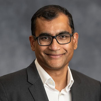 Portrait of Karthik Duraisamy.