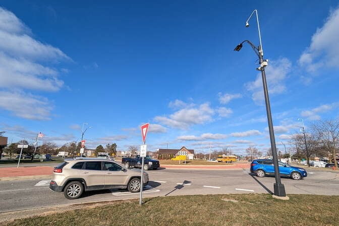 Self-driving cars: near-miss driving data can expedite AV algorithm training