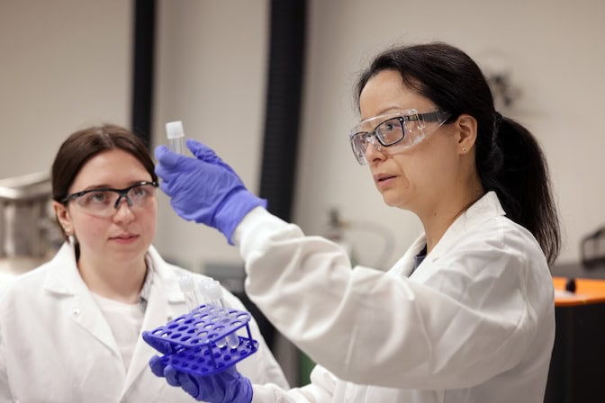 New flu vaccine protects mice against multiple strains