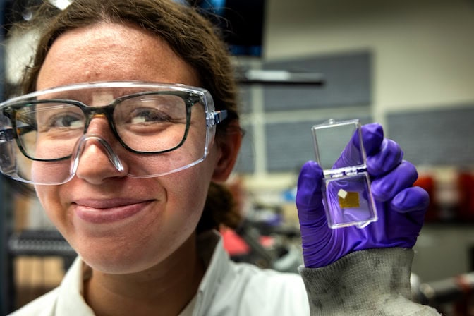 Beyond transistor limits: Hybrid magnetic-sound waves could boost computing speed and efficiency