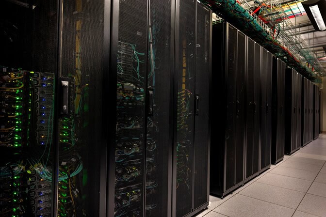 Optimizing AI energy consumption throughout its entire lifecycle